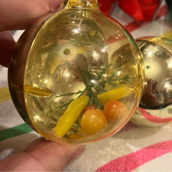 9 Vintage Jewel Brite 1960s Plastic Christmas Ornaments - Picture 9 of 12